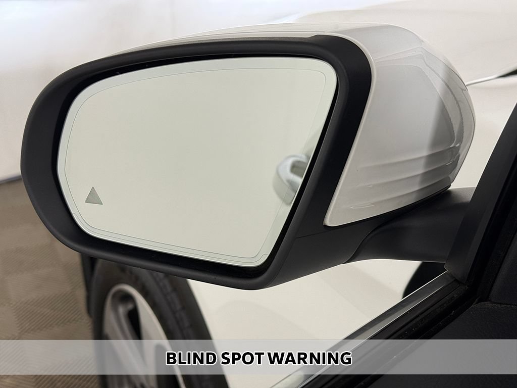 Used 2022 Mercedes-Benz GLC 300 4MATIC image 5