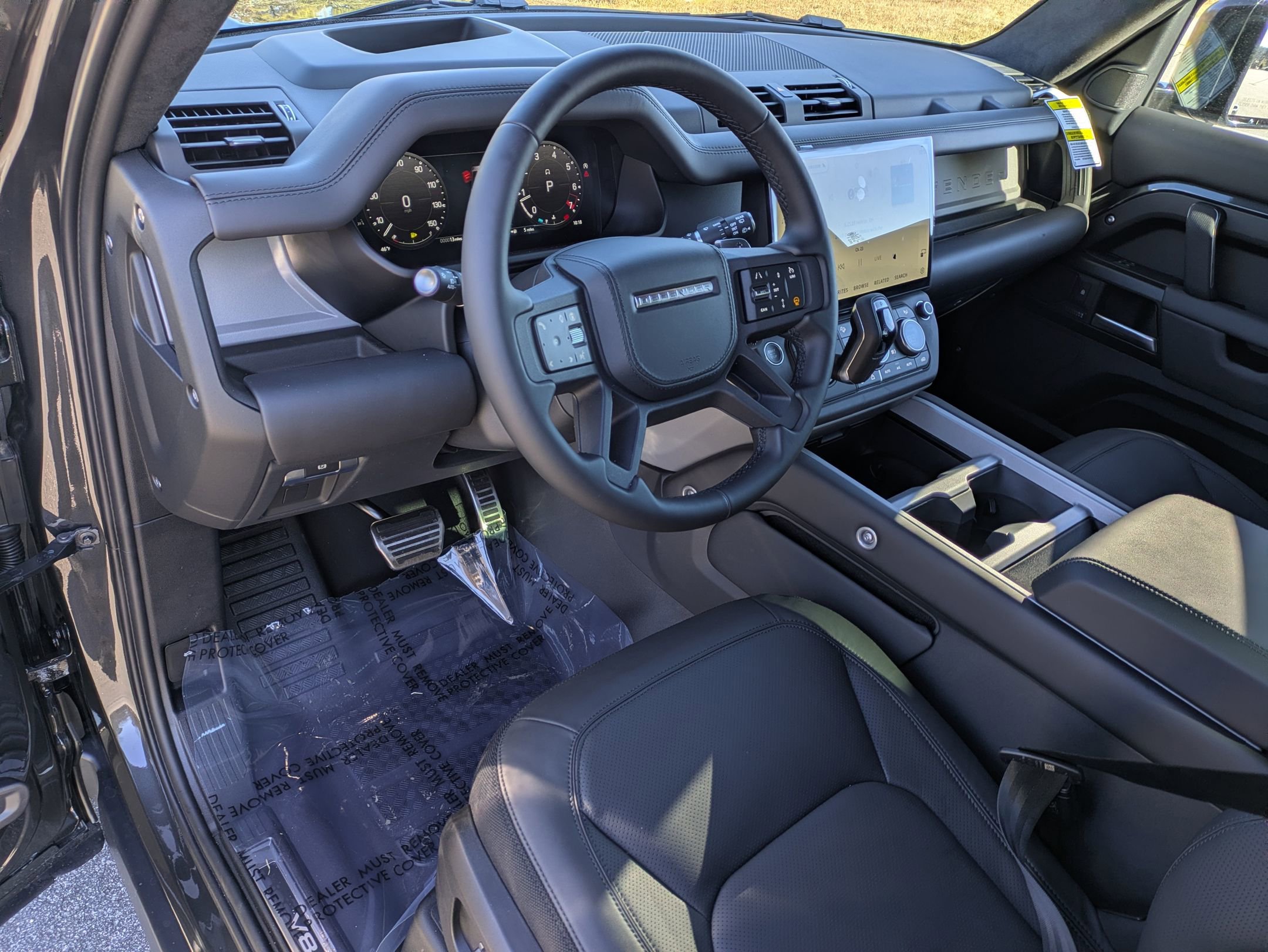 New 2026 Land Rover Defender 130 V8 image 9