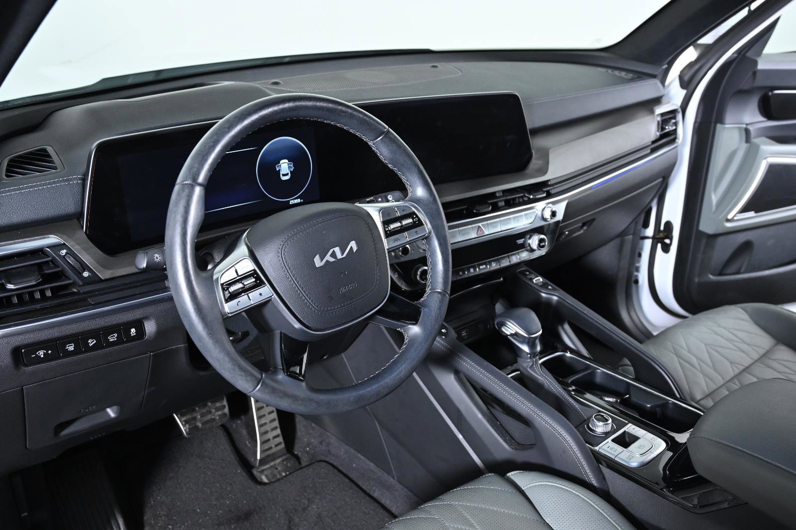 Used 2023 Kia Telluride SX Prestige X-Pro AWD/4WD image 12