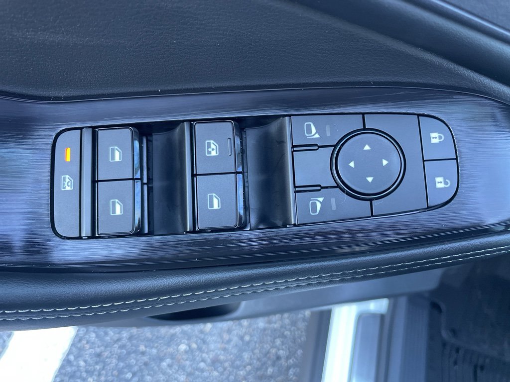 New 2026 Nissan Rogue SV image 9