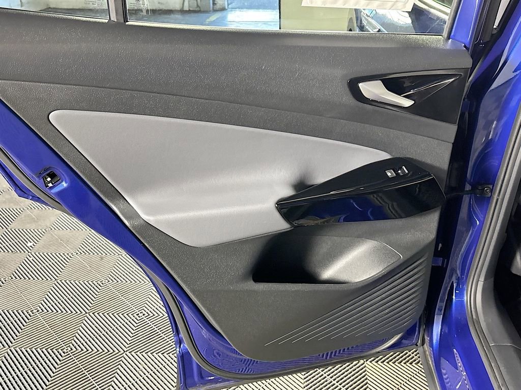 Certified 2021 Volkswagen ID.4 Pro S w/ Gradient Package image 21