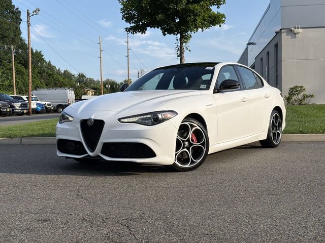 Used 2023 Alfa Romeo Giulia Veloce