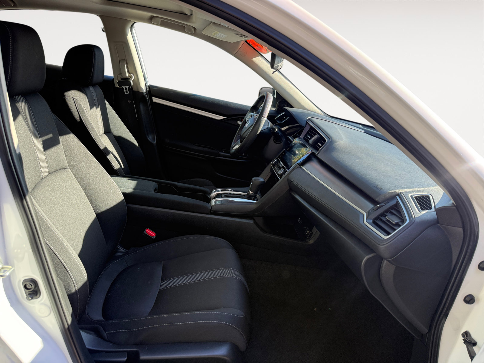 Used 2018 Honda Civic EX image 19