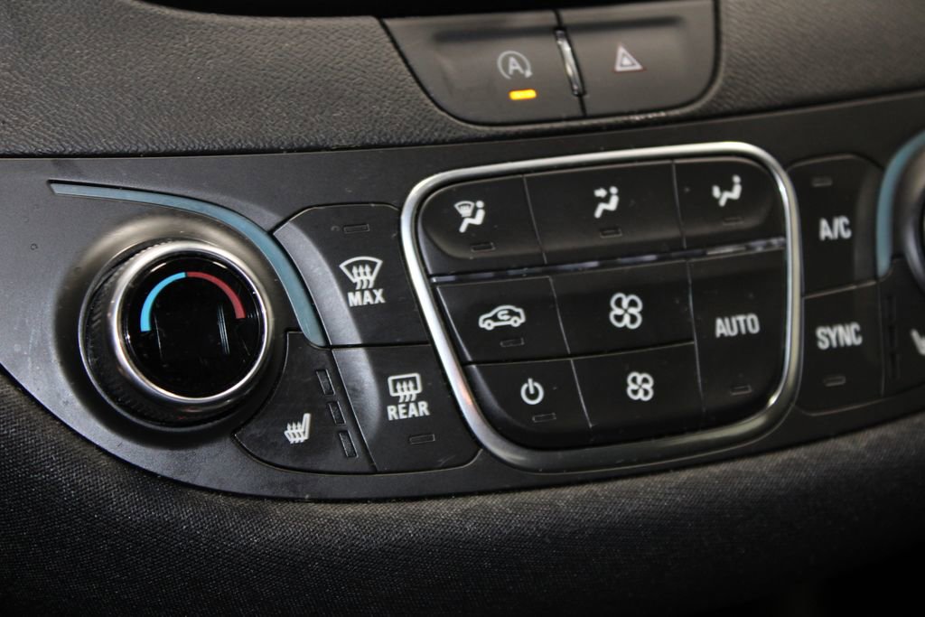 Used 2024 Chevrolet Malibu LT image 39