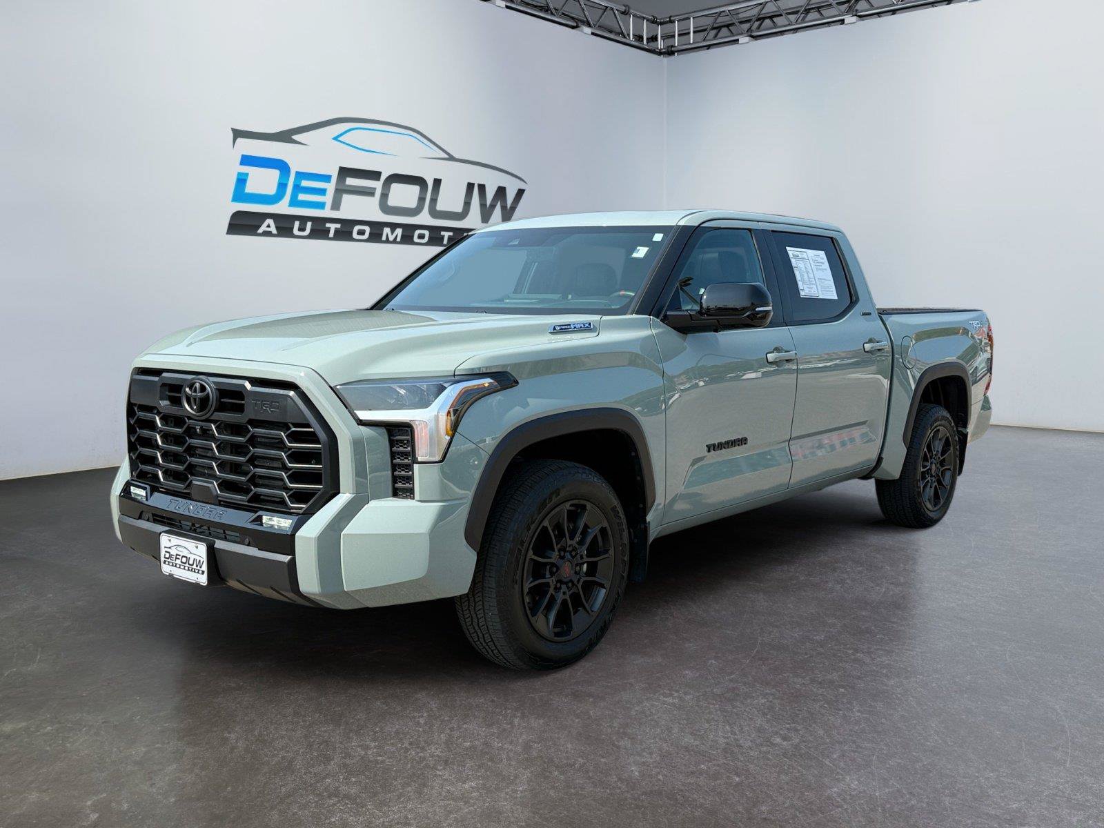 Used 2025 Toyota Tundra Platinum AWD/4WD image 7
