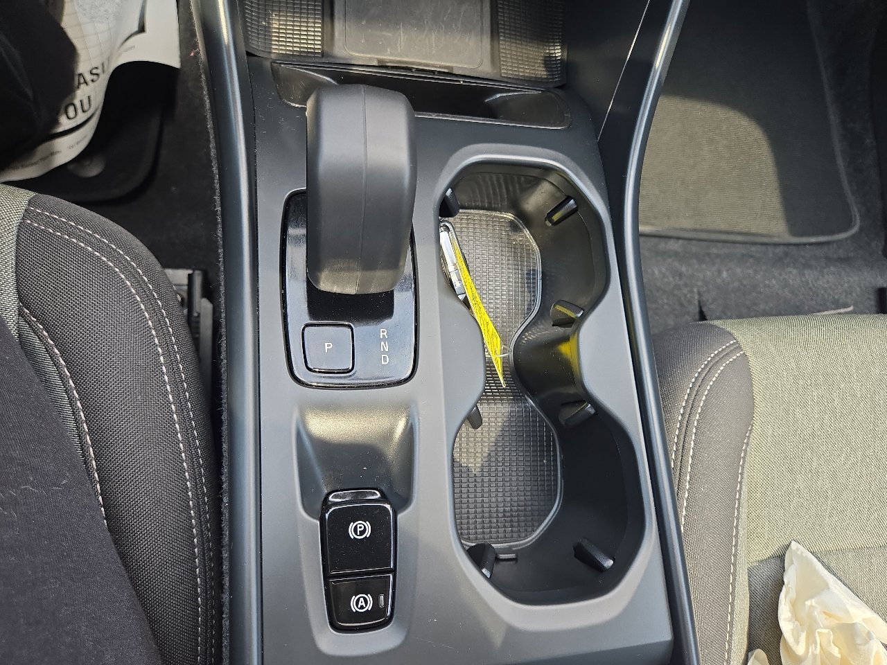 Used 2024 Volvo XC40 B5 Core image 22