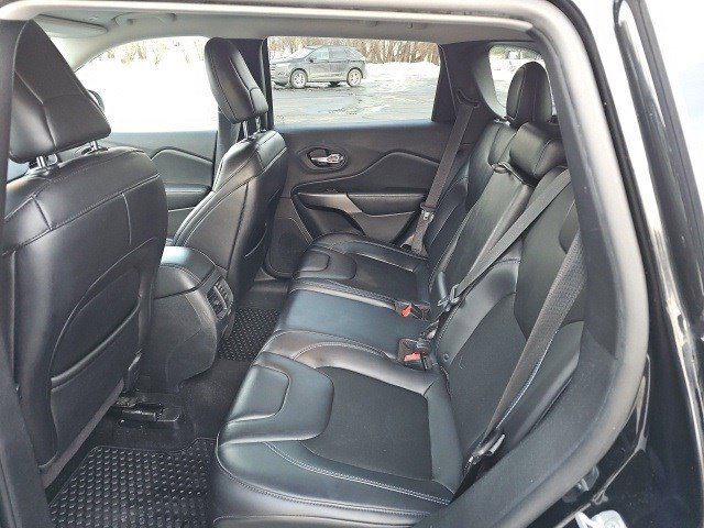 Used 2019 Jeep Cherokee Latitude Plus w/ Cold Weather Group image 19