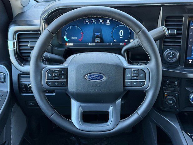 New 2026 Ford F550 4x4 Crew Cab image 28