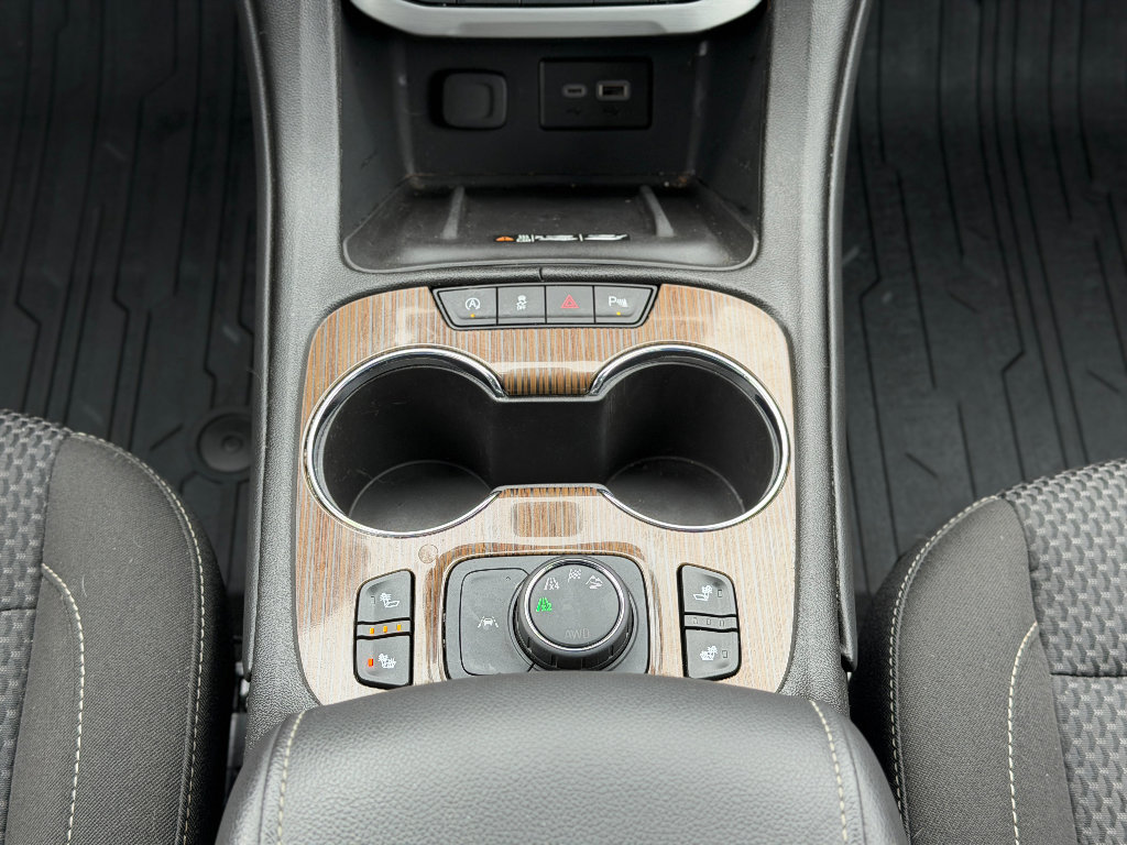 Used 2023 GMC Acadia SLE w/ Driver Convenience Package image 13