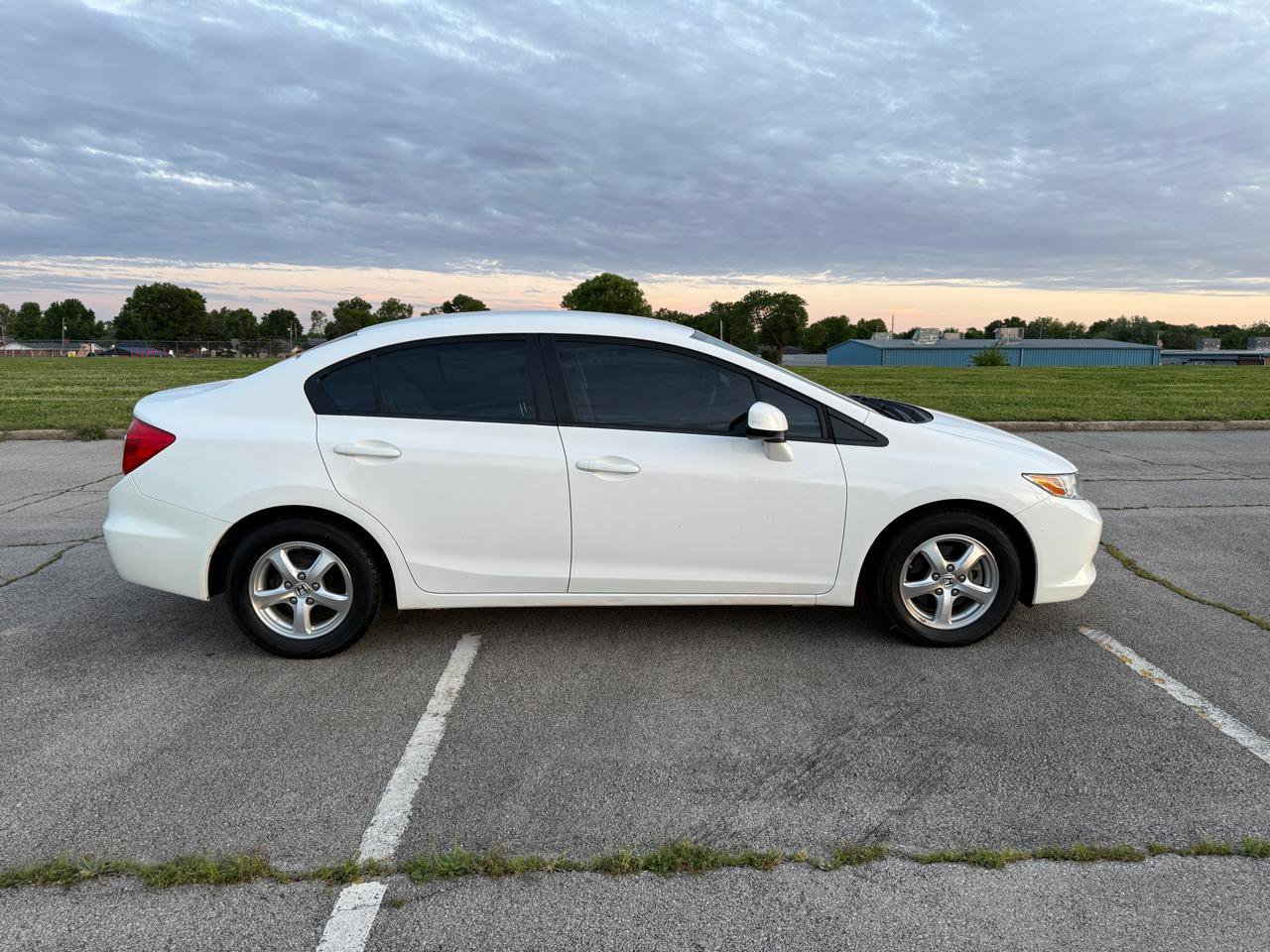 Used 2012 Honda Civic Natural Gas image 4