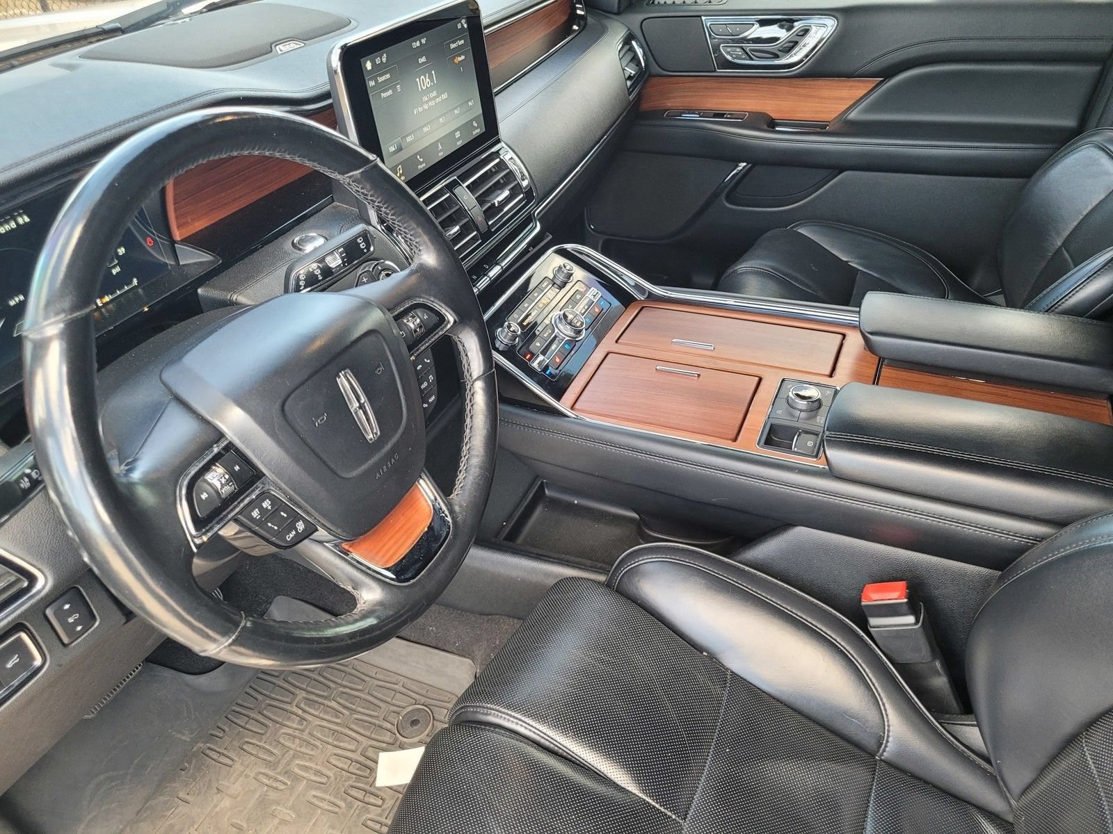Certified 2019 Lincoln Navigator Reserve AWD/4WD image 19