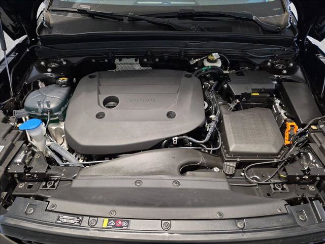 New 2026 Volvo XC40 B5 Core w/ Protection Package Premier AWD/4WD image 17