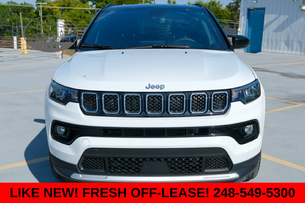 Used 2023 Jeep Compass Limited AWD/4WD image 2