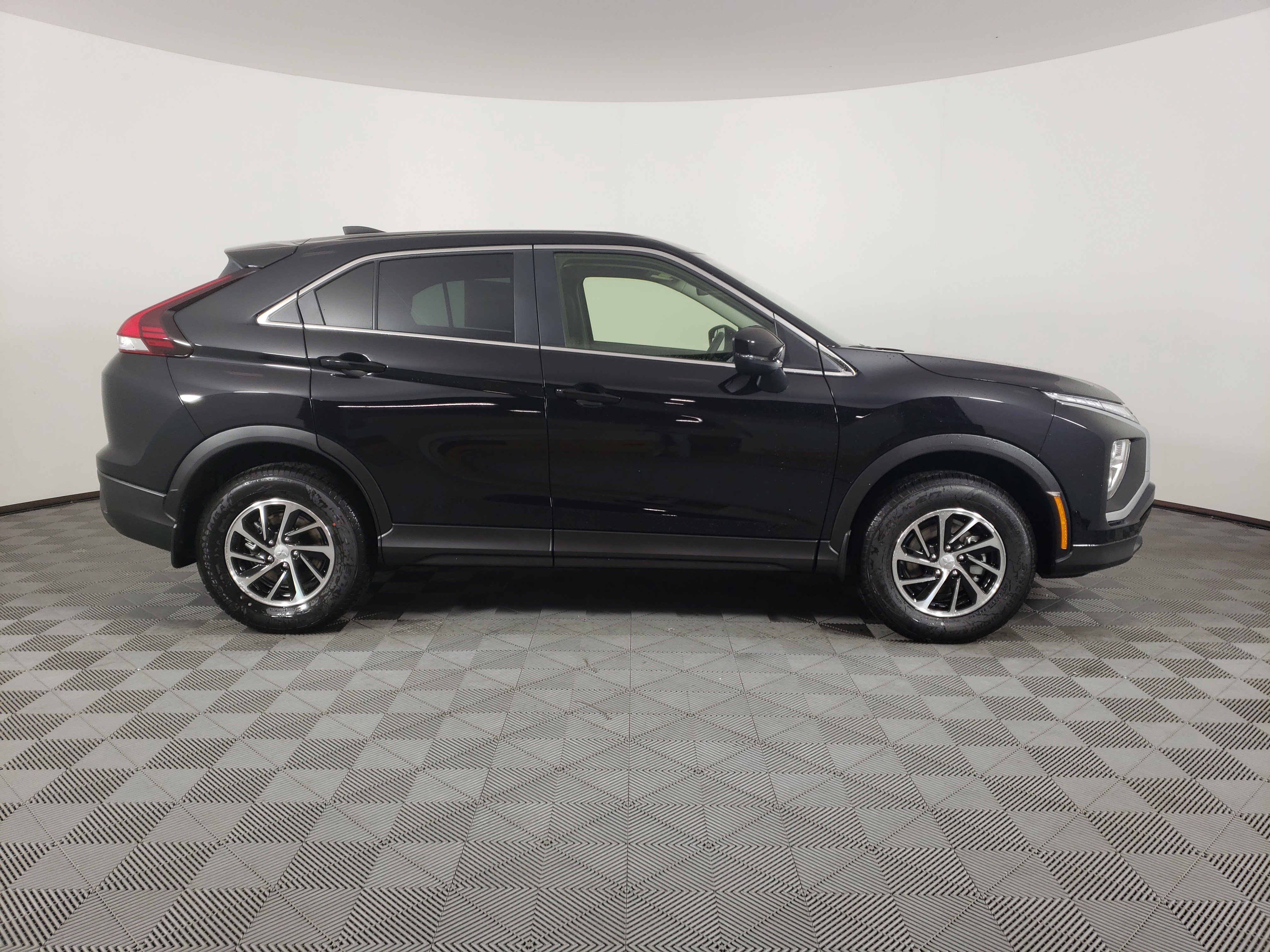 New 2026 Mitsubishi Eclipse Cross ES image 5