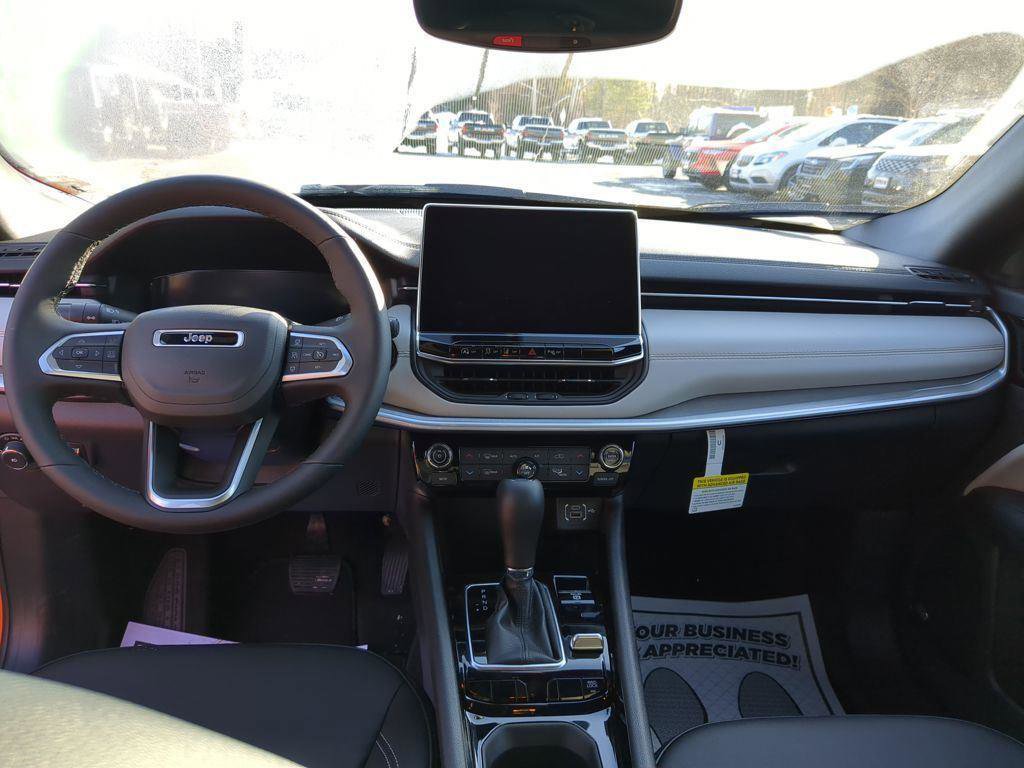 New 2026 Jeep Compass Limited w/ Sun, Sound & Navigation Group AWD/4WD image 13