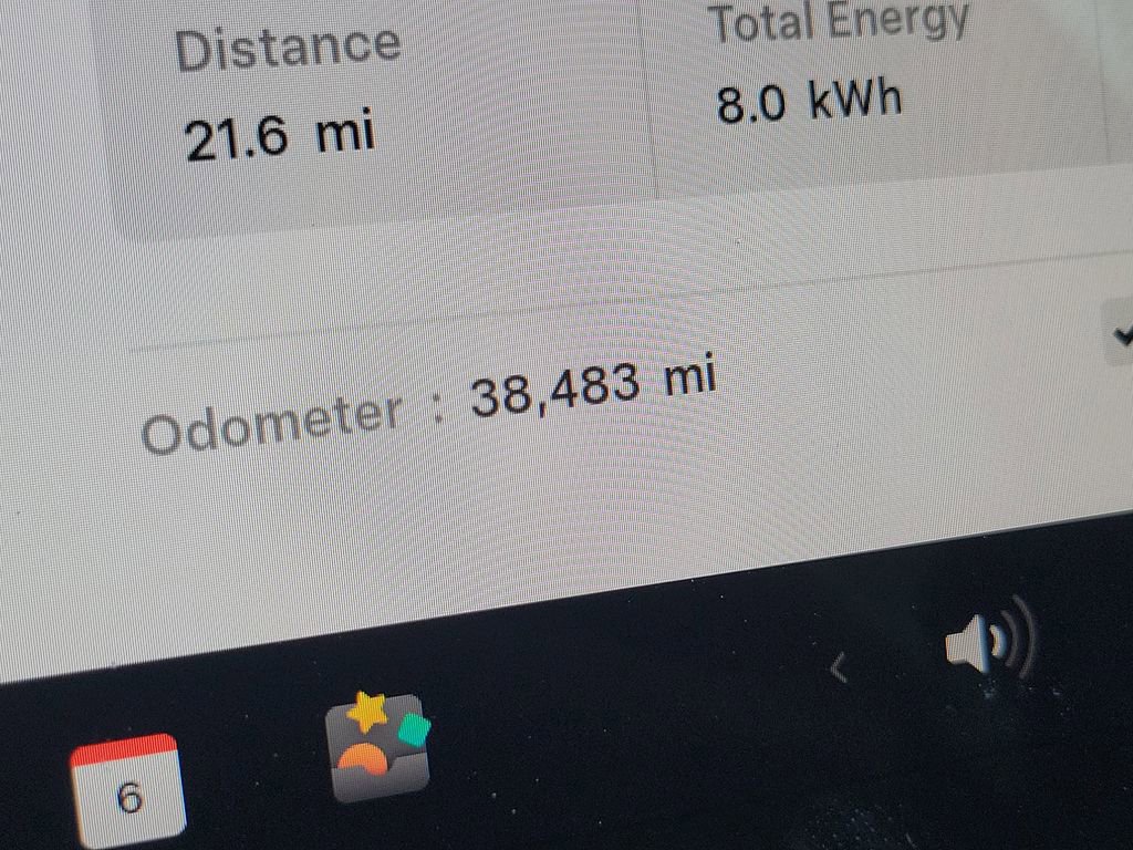 Used 2022 Tesla Model Y Long Range image 25