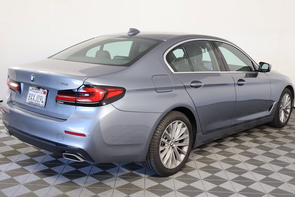 Used 2021 BMW 530i w/ Convenience Package image 4