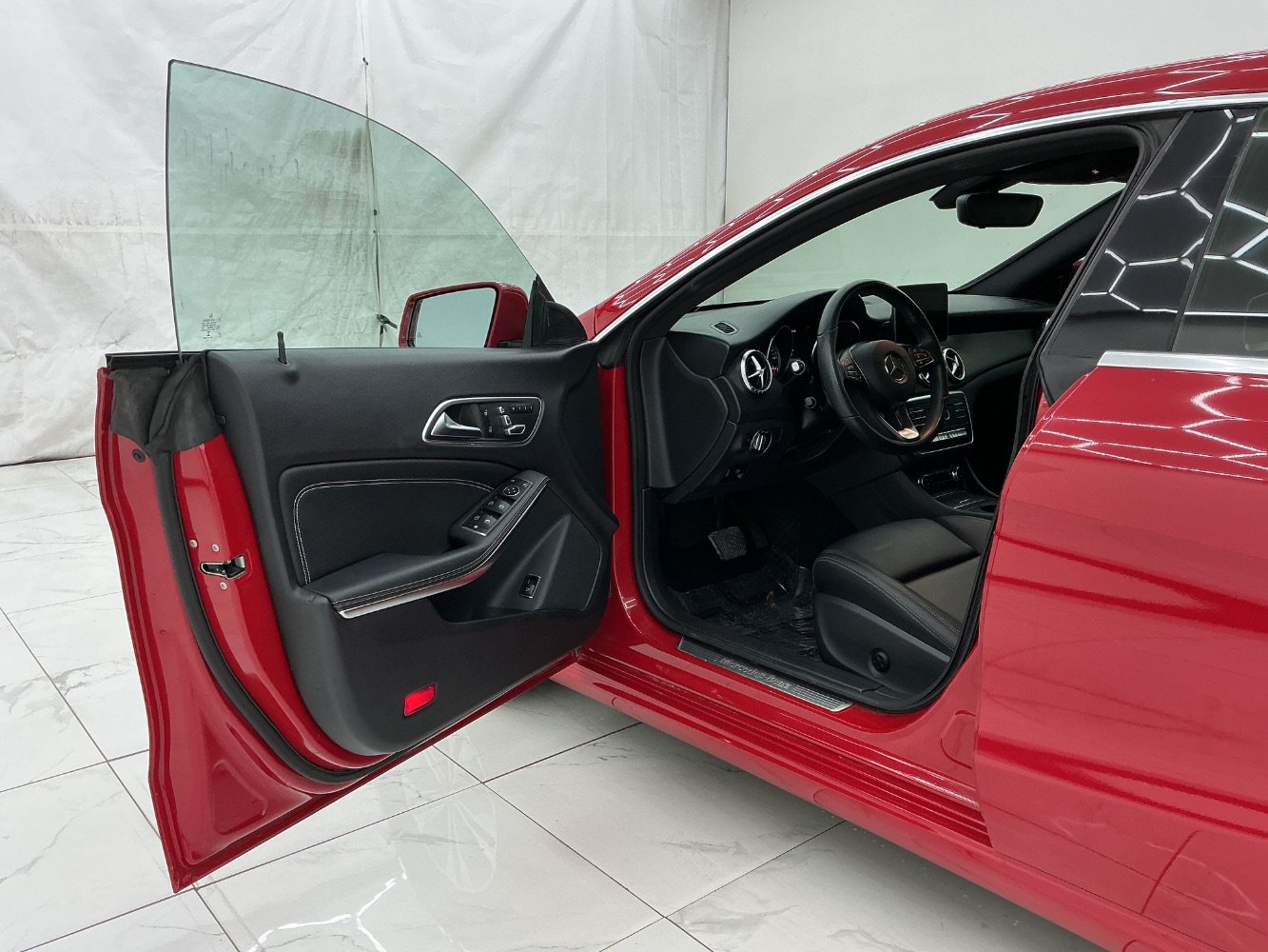 Used 2019 Mercedes-Benz CLA 250 image 16