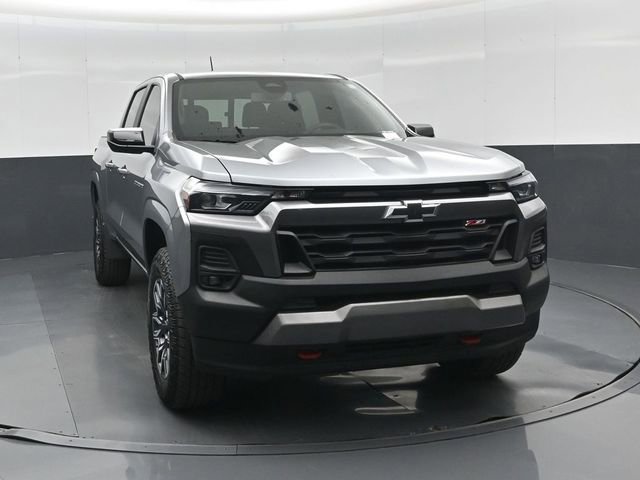 Used 2024 Chevrolet Colorado Z71 w/ Z71 Convenience Package 2 AWD/4WD image 10