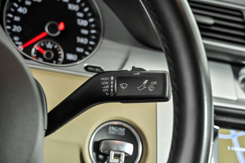 Used 2013 Volkswagen CC R-Line FWD image 24