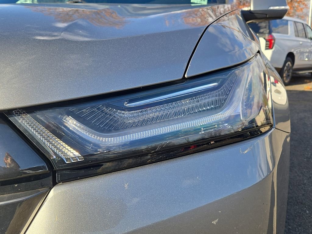 Used 2023 Chevrolet Traverse RS w/ LPO, Floor Liner Package image 14