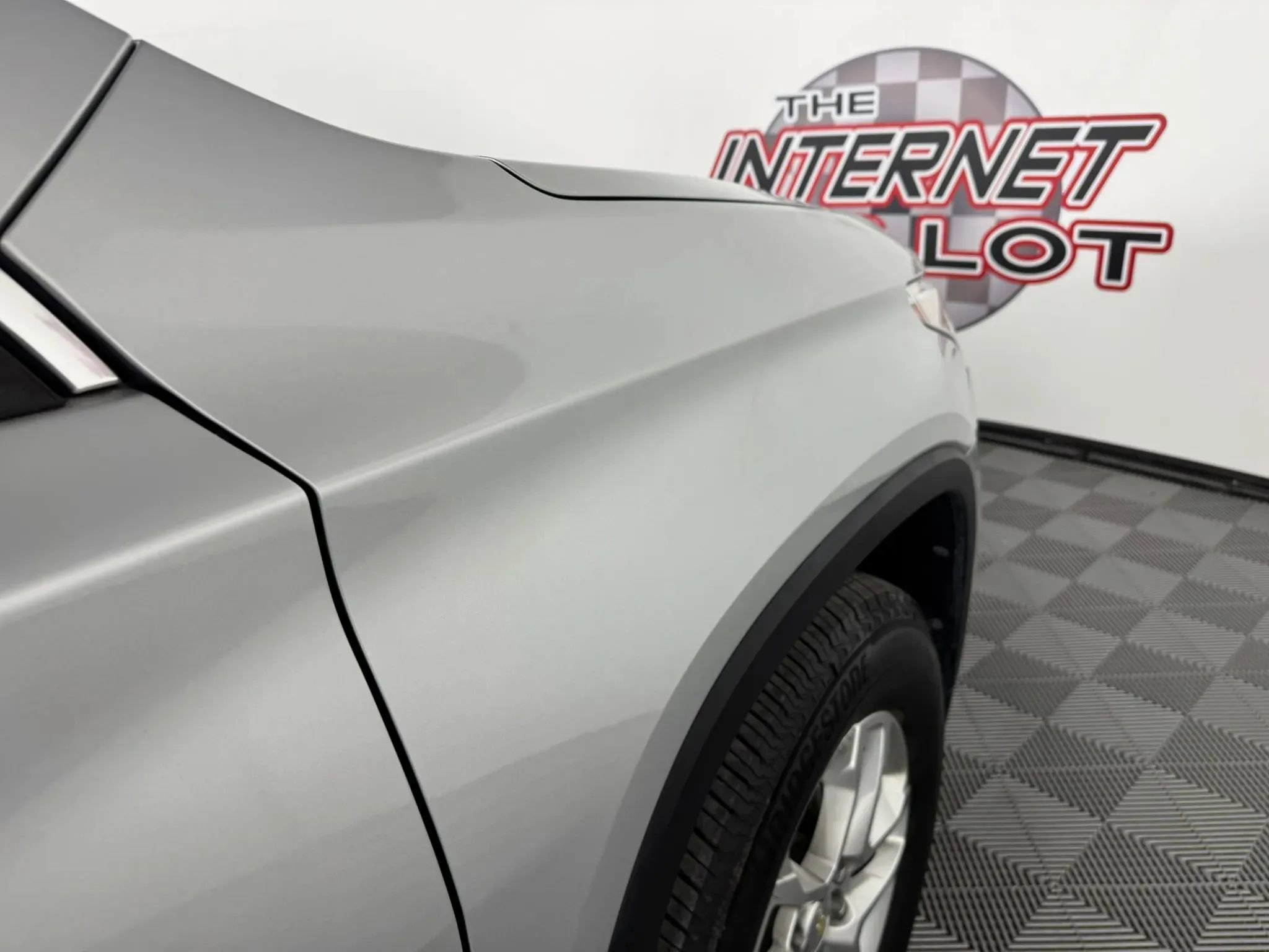 Used 2019 Chevrolet Traverse LT AWD/4WD image 32