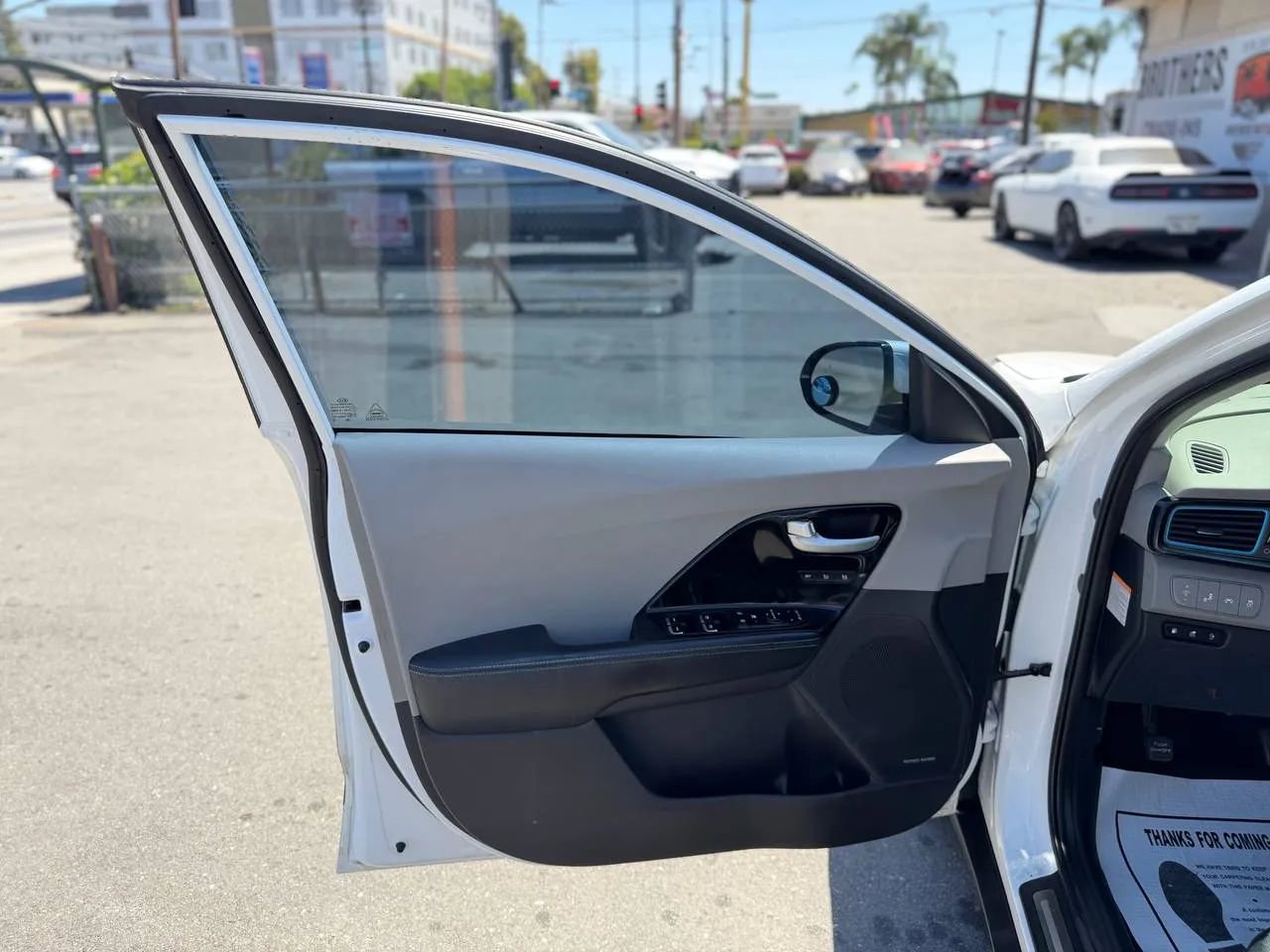 Used 2019 Kia Niro EX Premium w/ Sunroof Package FWD image 21