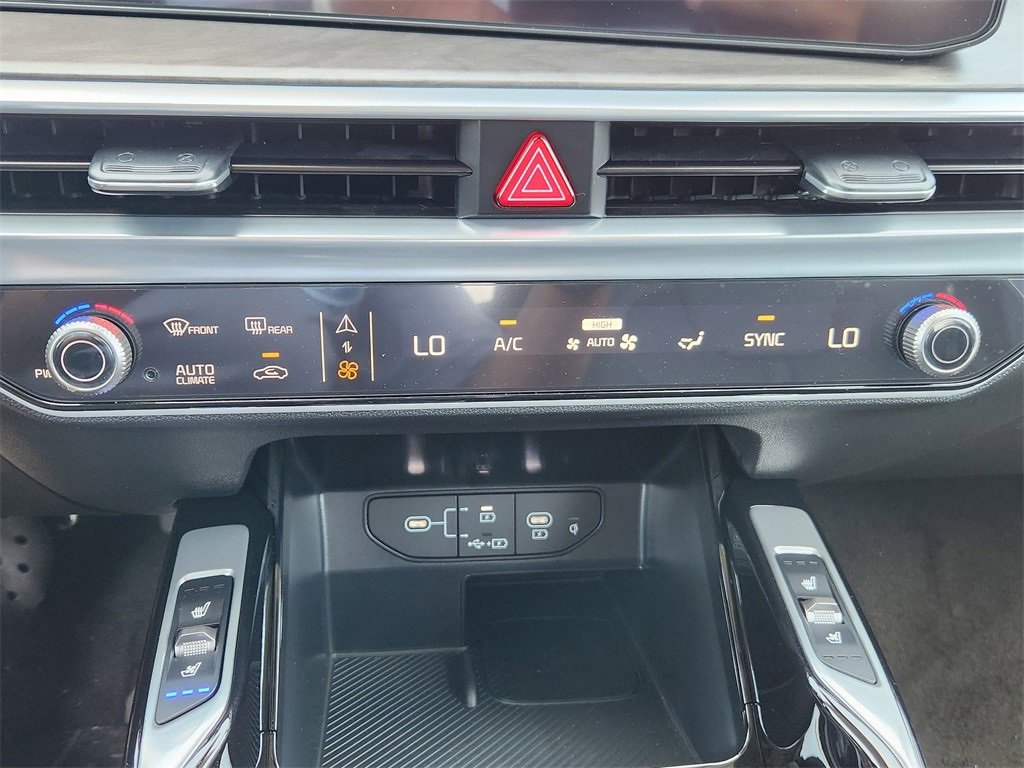 New 2025 Kia Sorento SX image 14