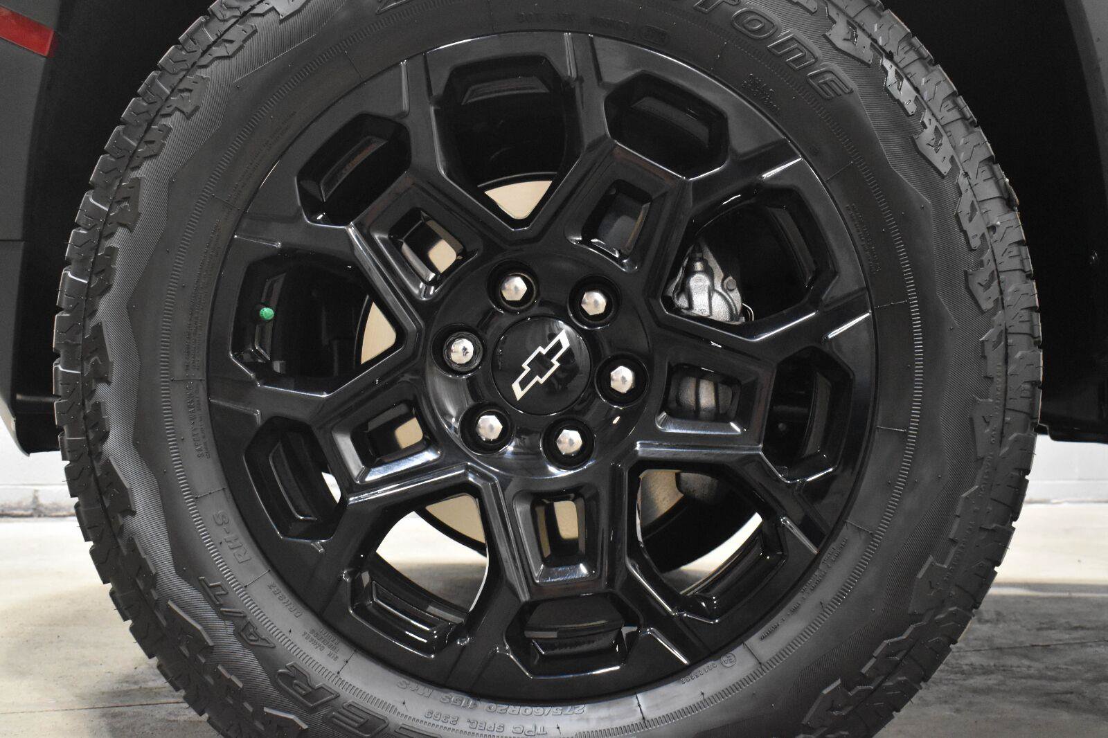 Used 2026 Chevrolet Colorado Trail Boss AWD/4WD image 33
