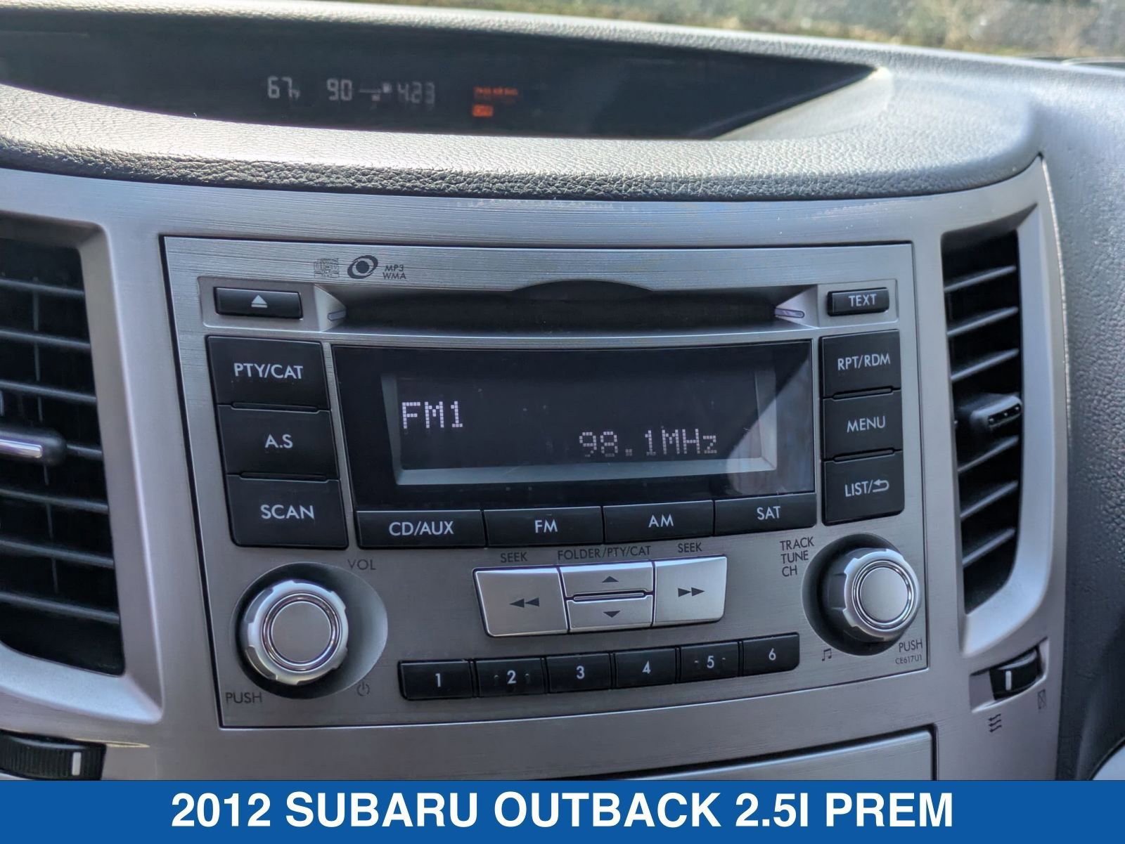 Used 2012 Subaru Outback 2.5i Premium w/ All-Weather Pkg image 22