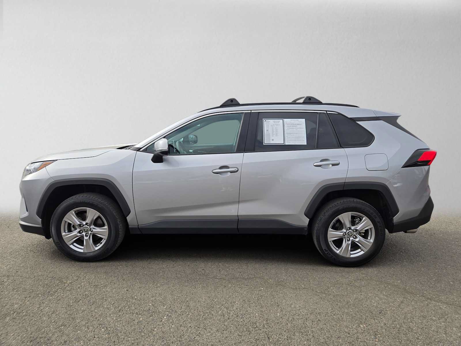 Used 2023 Toyota RAV4 XLE AWD/4WD image 6