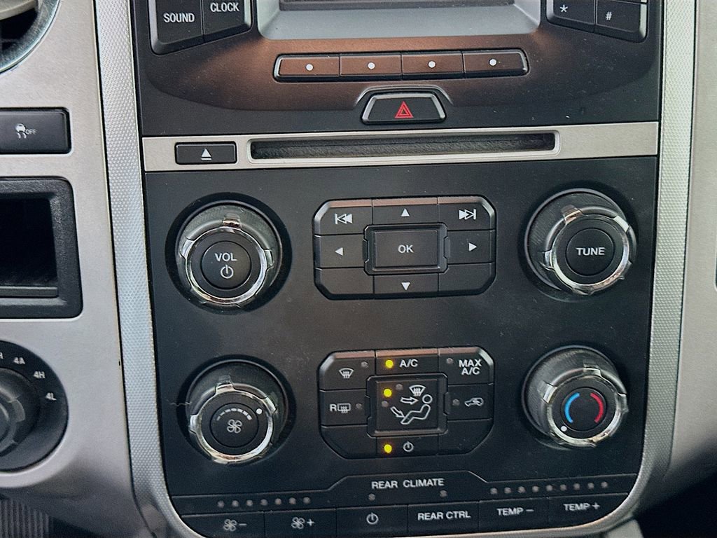 Used 2017 Ford Expedition EL XLT image 15