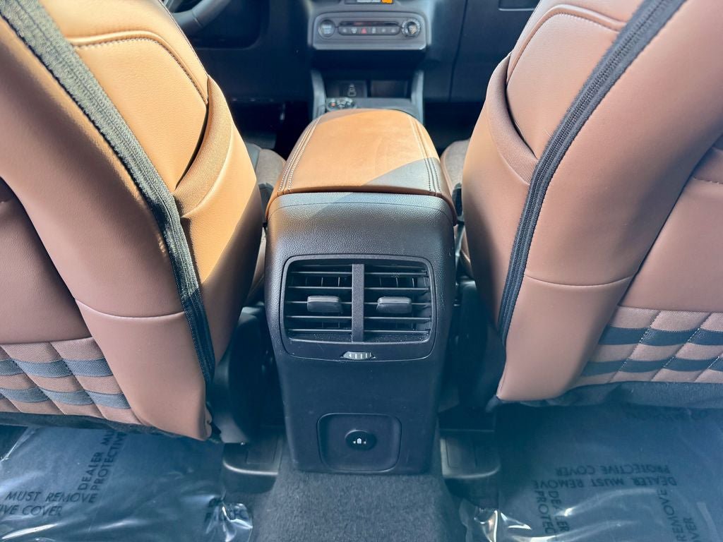 Certified 2025 Ford Bronco Sport Outer Banks w/ Outer Banks Tech Package+ AWD/4WD image 35