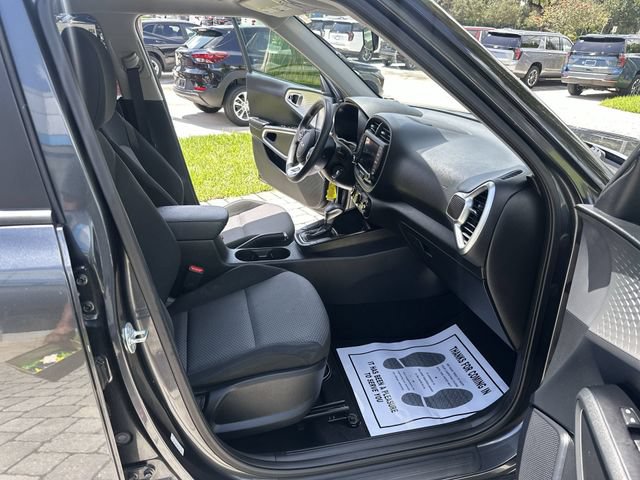 Used 2024 Kia Soul LX w/ Option Group 015 FWD image 29