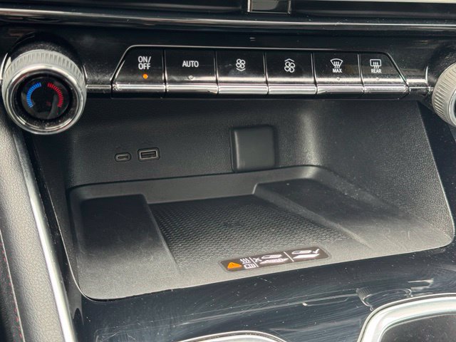 Certified 2025 Chevrolet Traverse Z71 w/ LPO, Floor Liner Package AWD/4WD image 22