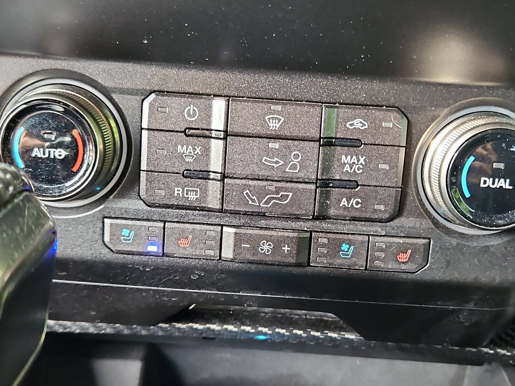 Used 2019 Ford F150 Raptor w/ Equipment Group 802A Luxury AWD/4WD image 20
