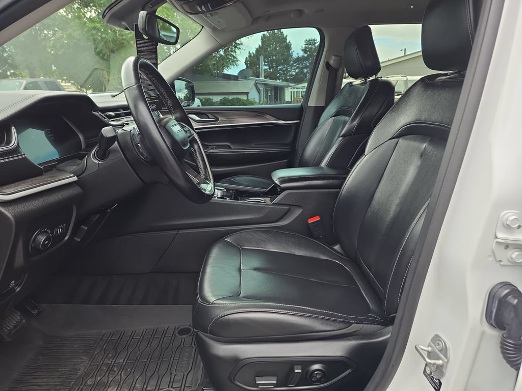 Used 2021 Jeep Grand Cherokee L Limited AWD/4WD image 17