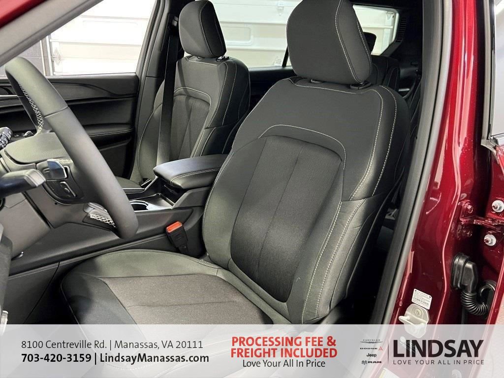 New 2025 Jeep Grand Cherokee L Laredo w/ Luxury Tech Group I image 21