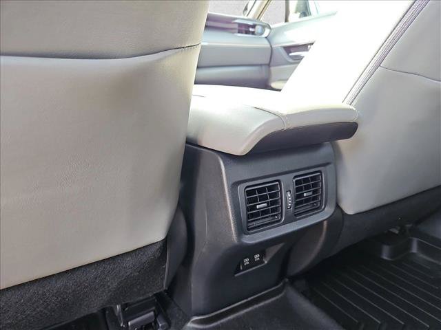 Used 2021 Toyota Venza Limited AWD/4WD image 17