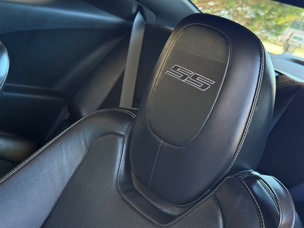 Used 2010 Chevrolet Camaro SS w/ LPO, Ground Effects Package image 49