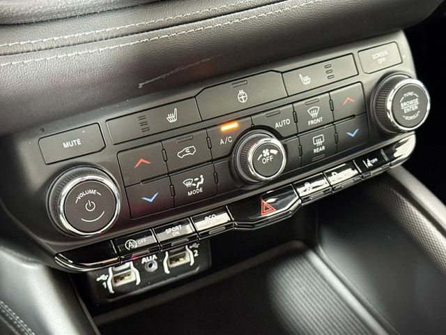 Used 2022 Dodge Durango GT image 17