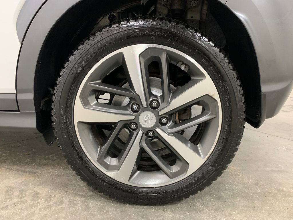 Used 2019 Hyundai Kona Ultimate AWD/4WD image 4