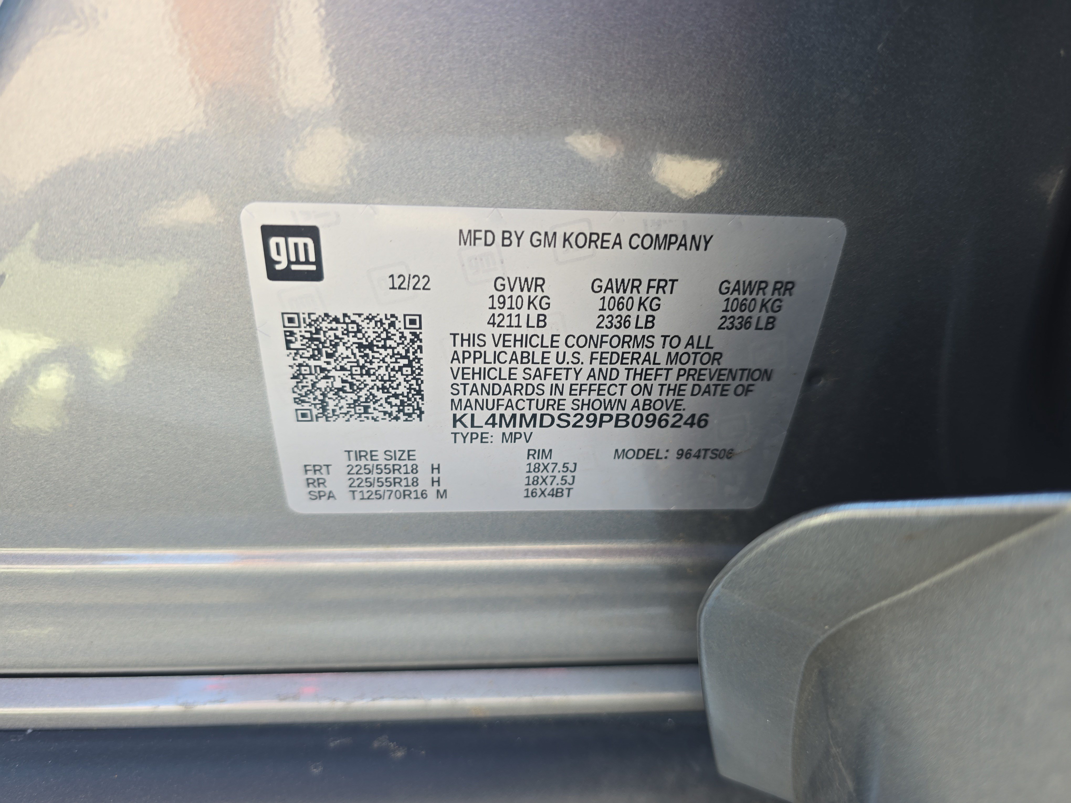 Used 2023 Buick Encore GX Select w/ Sport Touring Package FWD image 36