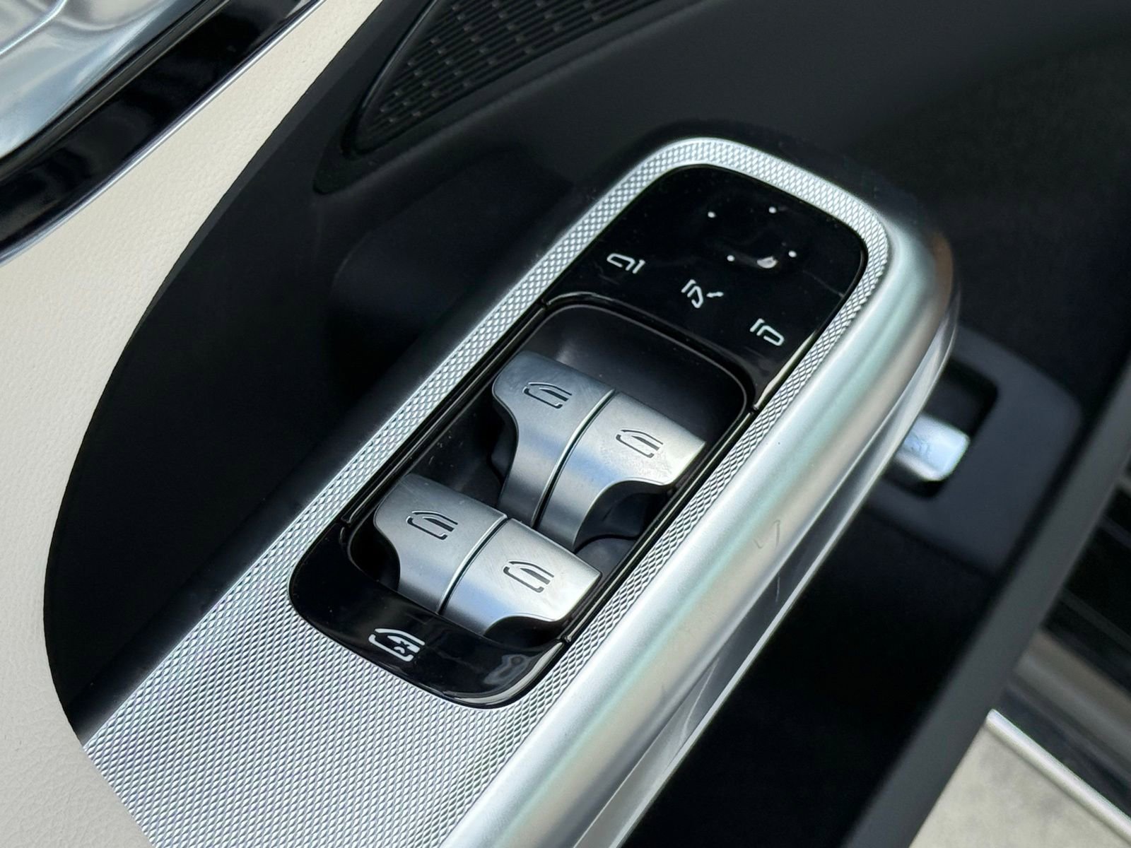 New 2026 Mercedes-Benz E 350 Sedan image 16