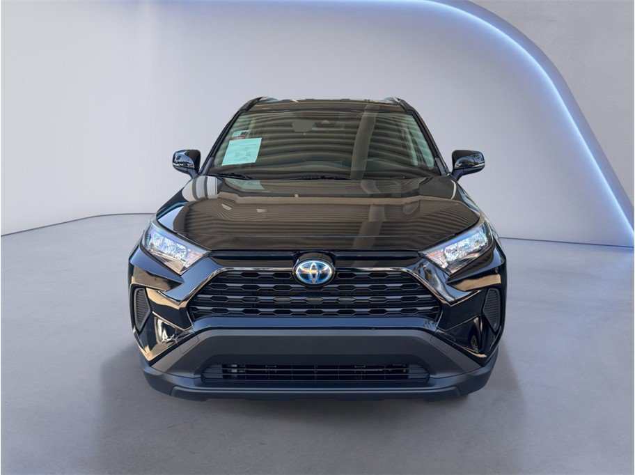 Used 2019 Toyota RAV4 LE w/ Carpet Mat Package AWD/4WD image 2
