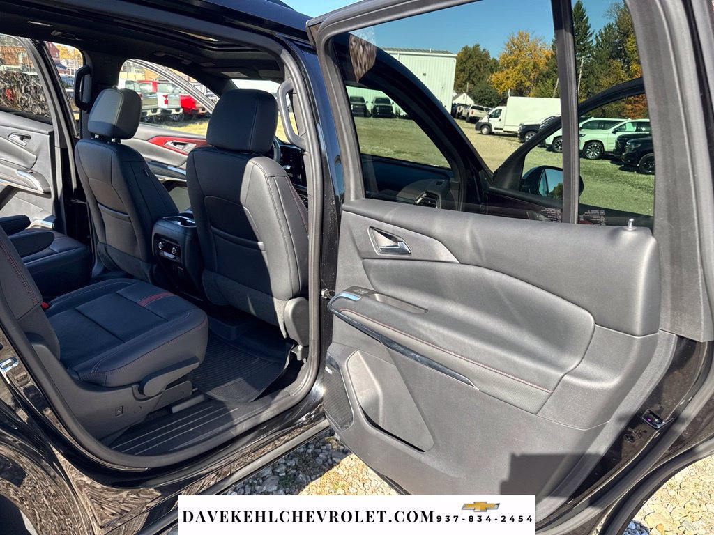 Used 2024 Chevrolet Traverse RS AWD/4WD image 28