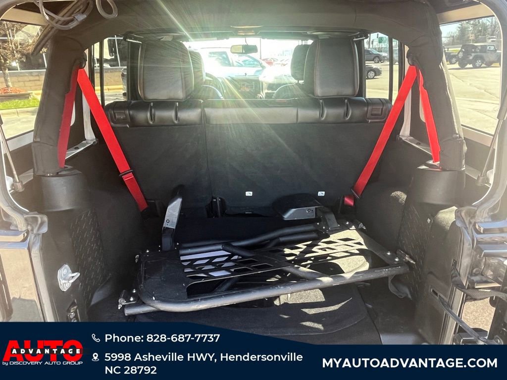 Used 2017 Jeep Wrangler Unlimited Rubicon image 28