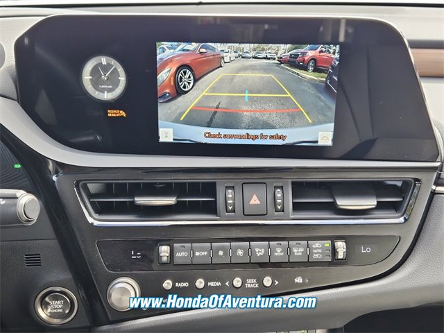 Used 2024 Lexus ES 350 w/ Premium Package image 16