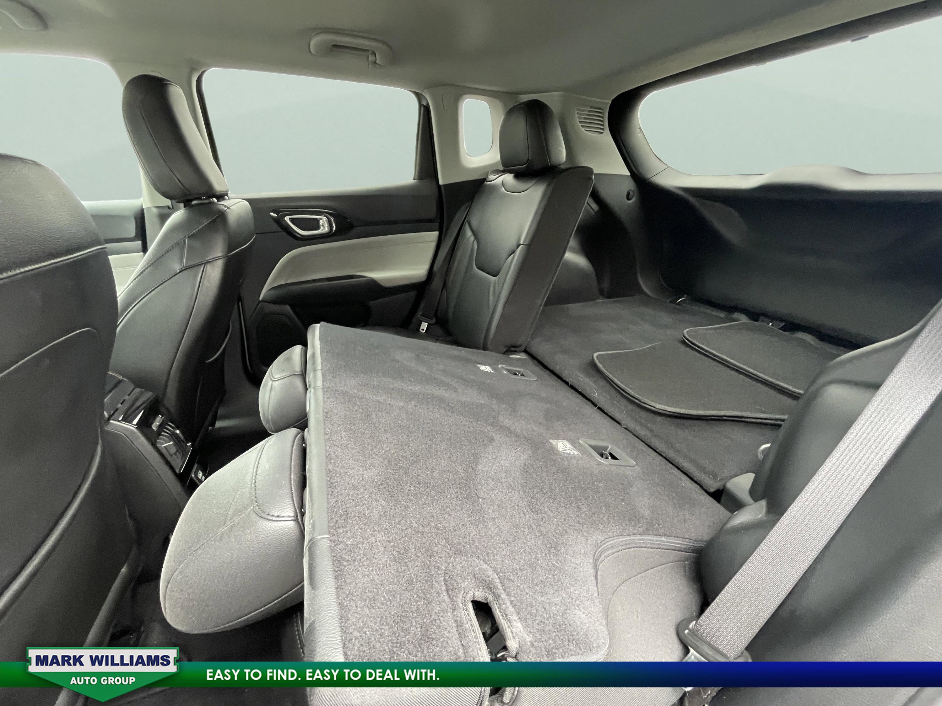 Used 2022 Jeep Compass Limited image 31