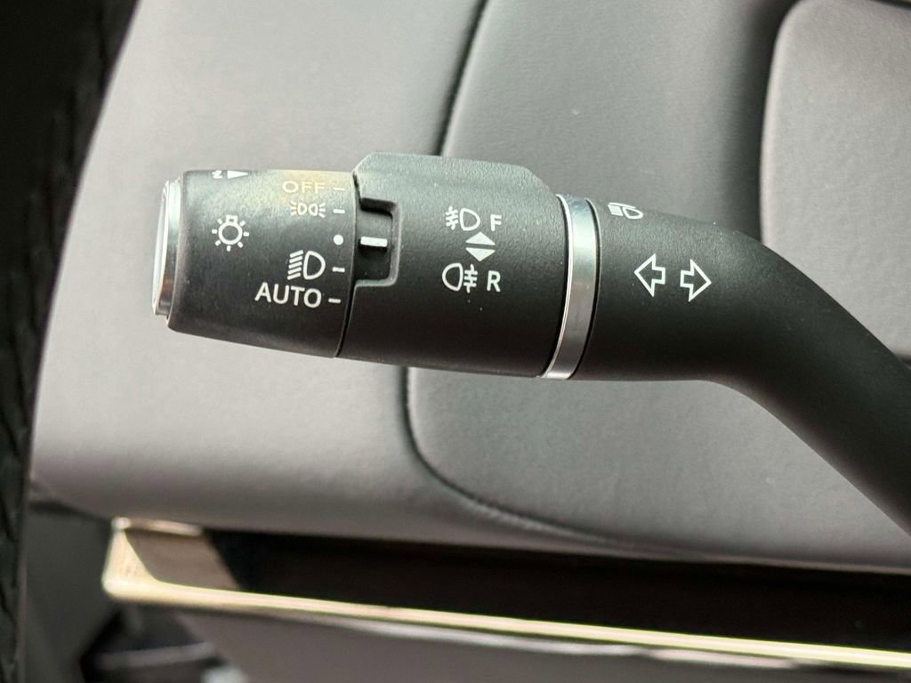Used 2024 Land Rover Range Rover Sport Dynamic SE AWD/4WD image 30